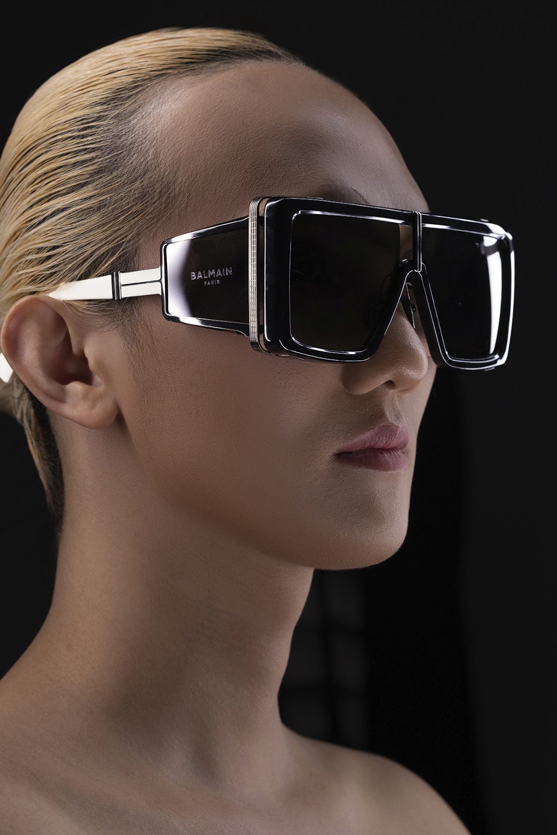 Eye Gallery - editorial detail